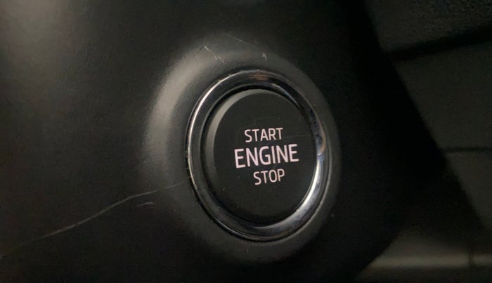 2022 Skoda KUSHAQ STYLE 1.0L TSI MT, Petrol, Manual, 33,412 km, Keyless Start/ Stop Button