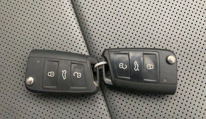 2022 Skoda KUSHAQ STYLE 1.0L TSI MT, Petrol, Manual, 33,412 km, Key Close Up