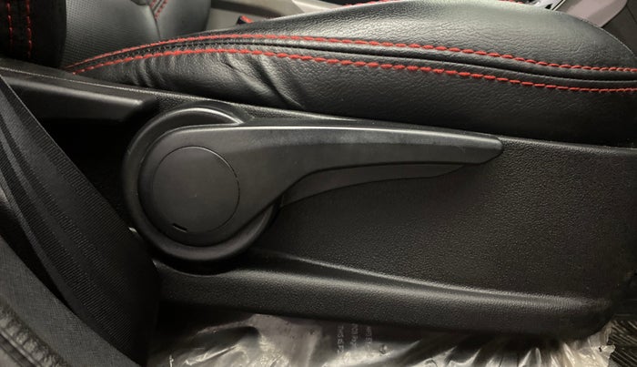 2019 Tata NEXON XZA PLUS PETROL, Petrol, Automatic, 58,862 km, Driver Side Adjustment Panel