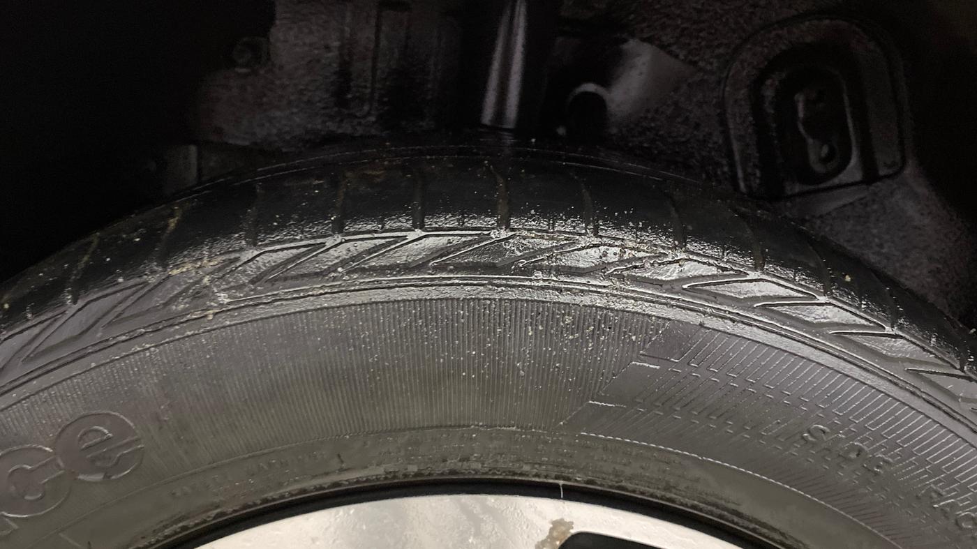 2019 Tata NEXON XZA PLUS PETROL, Petrol, Automatic, 58,862 km, Right Rear Tyre Tread