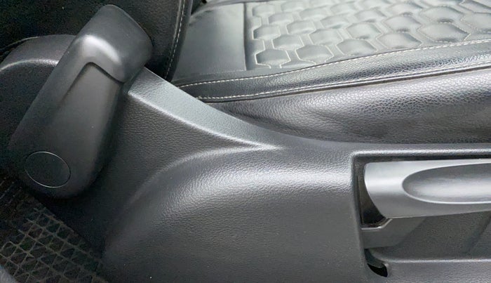 2018 Volkswagen Ameo COMFORTLINE 1.0L, Petrol, Manual, 47,592 km, Driver Side Adjustment Panel