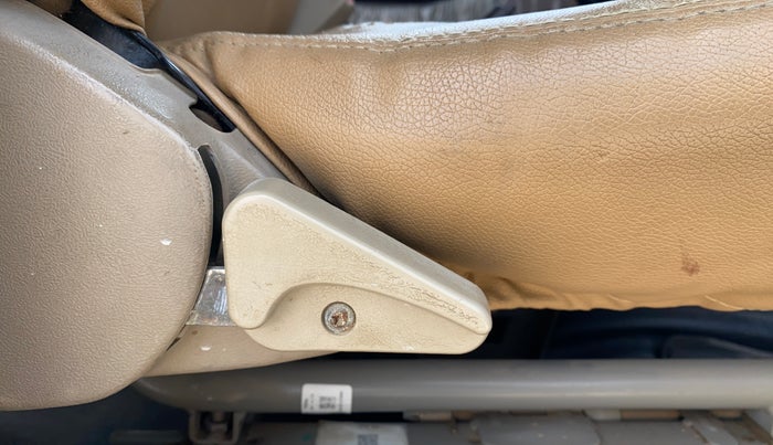 2024 Mahindra Bolero B6, Diesel, Manual, 58,117 km, Driver Side Adjustment Panel