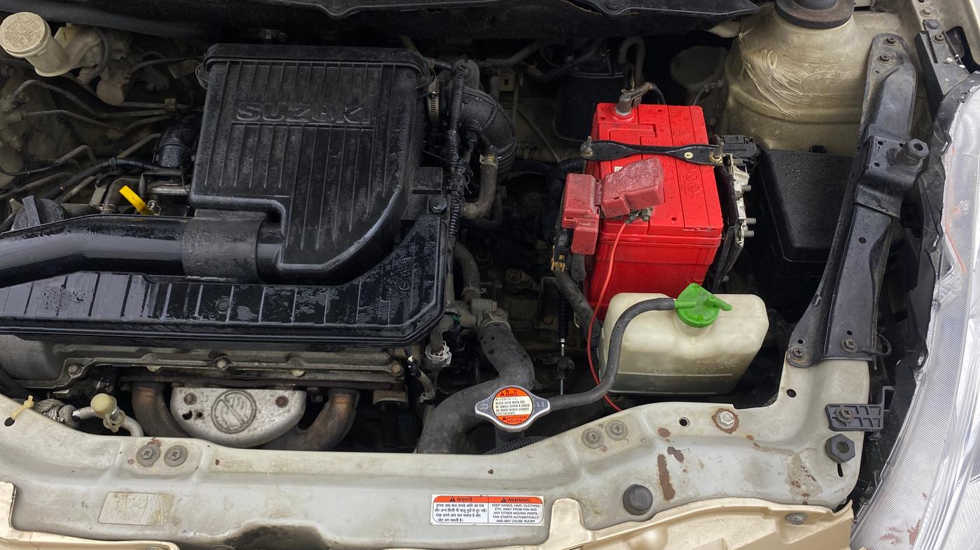 2013 Maruti Swift Dzire VXI, Petrol, Manual, 1,04,105 km, Engine View - Left
