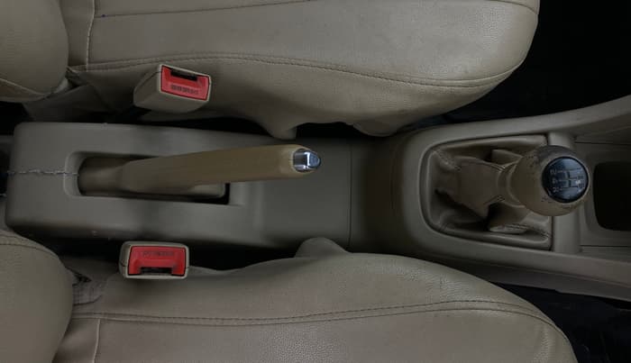2013 Maruti Swift Dzire VXI, Petrol, Manual, 1,04,105 km, Gear Lever