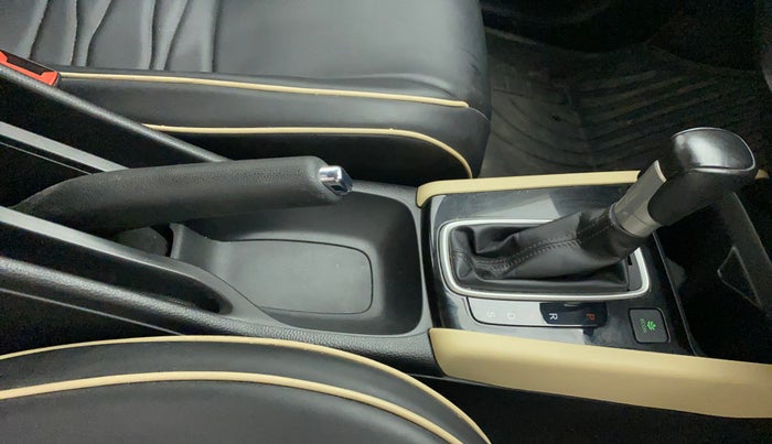 2022 Honda City 1.5L I-VTEC VX CVT, Petrol, Automatic, 20,236 km, Gear Lever