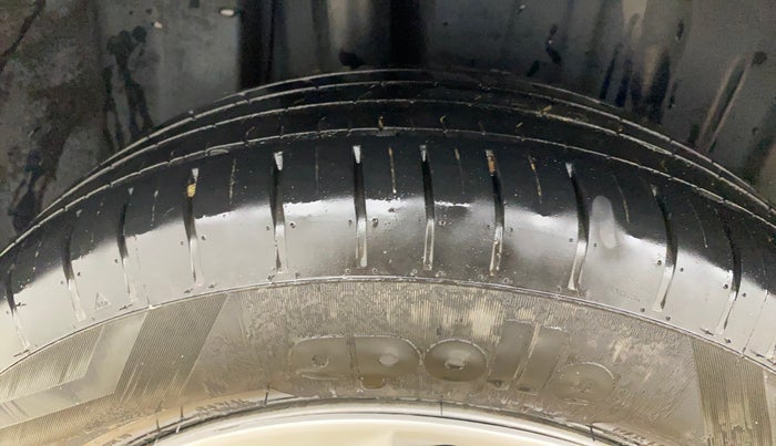 2023 Maruti Baleno SIGMA PETROL 1.2, CNG, Manual, 23,514 km, Right Rear Tyre Tread