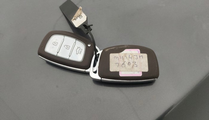 2021 Hyundai GRAND I10 NIOS ASTA AMT 1.2 KAPPA VTVT, Petrol, Automatic, 81,928 km, Key Close Up