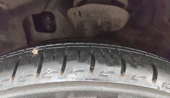 2021 Hyundai GRAND I10 NIOS ASTA AMT 1.2 KAPPA VTVT, Petrol, Automatic, 81,928 km, Left Front Tyre Tread