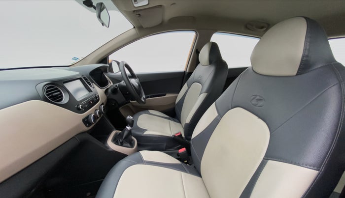2017 Hyundai Grand i10 SPORTZ O 1.2, Petrol, Manual, 38,235 km, Right Side Front Door Cabin