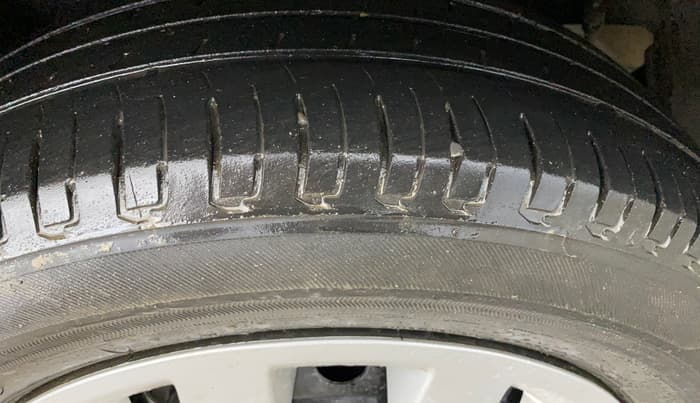 2019 Hyundai Verna 1.4 EX PETROL, Petrol, Manual, 73,775 km, Right Rear Tyre Tread