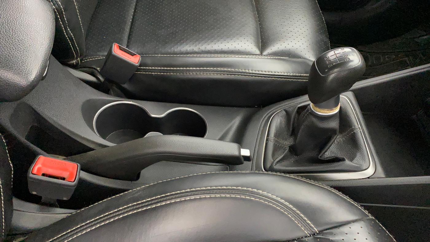 2019 Hyundai Verna 1.4 EX PETROL, Petrol, Manual, 73,775 km, Gear Lever