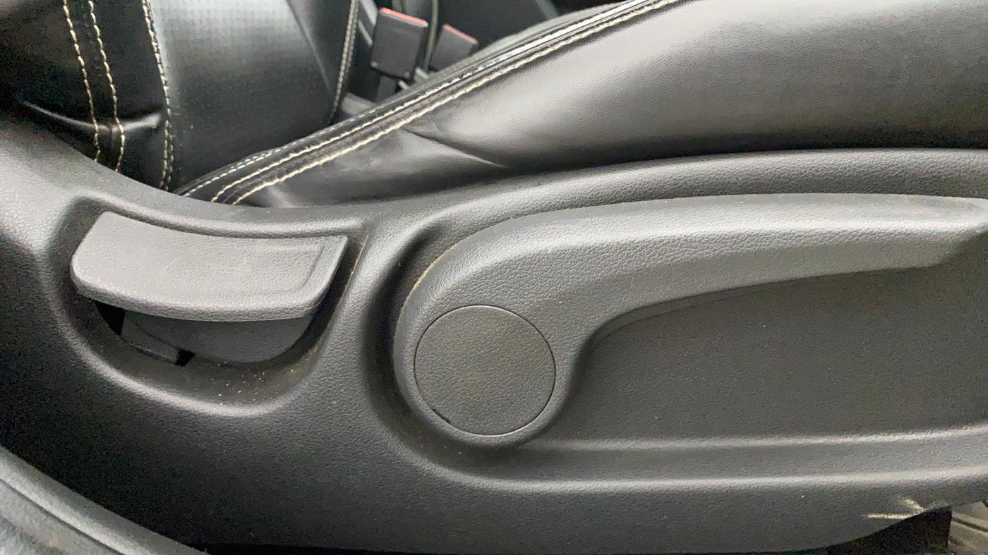 2019 Hyundai Verna 1.4 EX PETROL, Petrol, Manual, 73,775 km, Driver Side Adjustment Panel