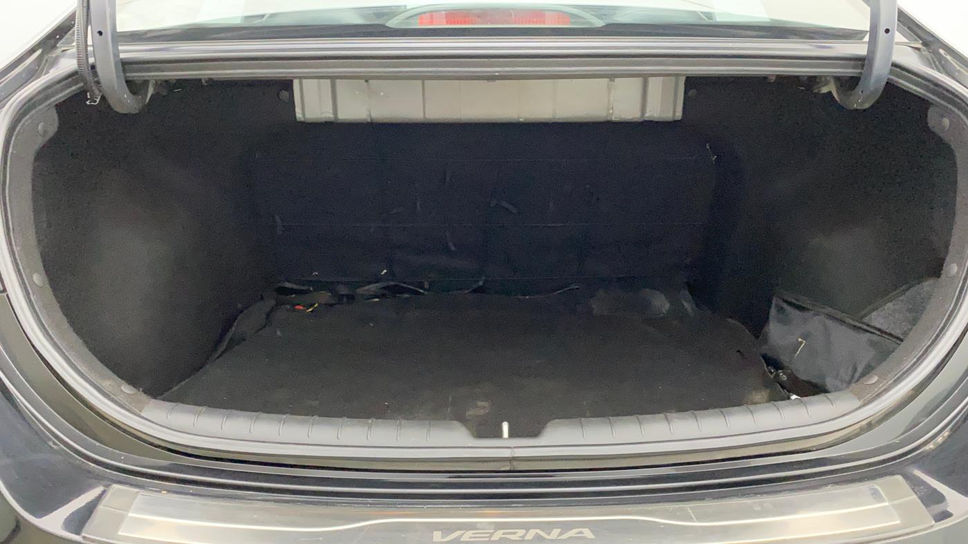 2019 Hyundai Verna 1.4 EX PETROL, Petrol, Manual, 73,775 km, Boot Inside