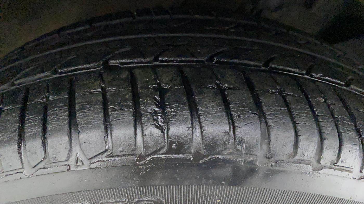 2017 Nissan Micra XV CVT, Petrol, Automatic, 39,634 km, Left Front Tyre Tread
