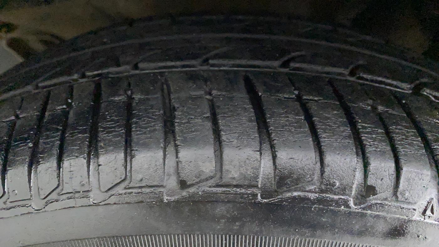 2017 Nissan Micra XV CVT, Petrol, Automatic, 39,634 km, Right Rear Tyre Tread