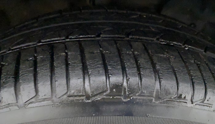 2017 Nissan Micra XV CVT, Petrol, Automatic, 39,634 km, Right Front Tyre Tread