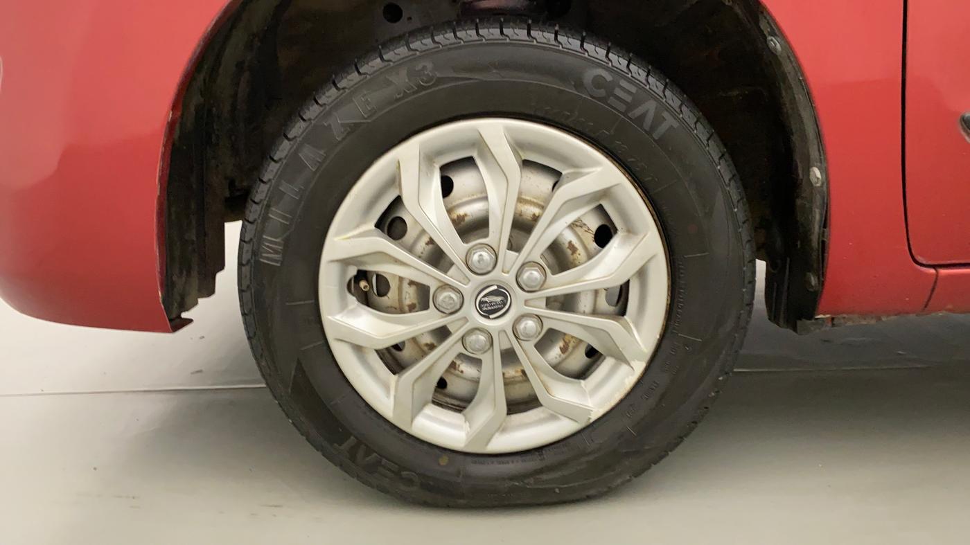 2014 Maruti Wagon R 1.0 LXI CNG, CNG, Manual, 55,726 km, Left Front Wheel