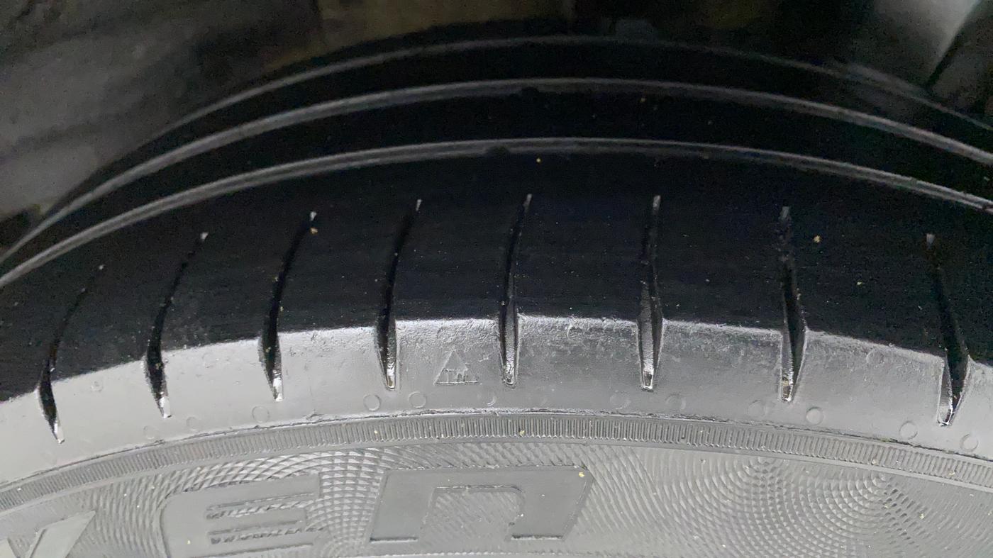 2017 Hyundai Xcent SX 1.2, Petrol, Manual, 1,10,011 km, Left Rear Tyre Tread
