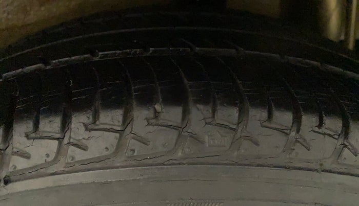 2016 Maruti Celerio ZXI, Petrol, Manual, 22,765 km, Left Rear Tyre Tread