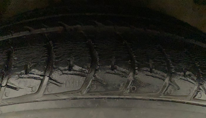 2016 Maruti Celerio ZXI, Petrol, Manual, 22,765 km, Right Front Tyre Tread
