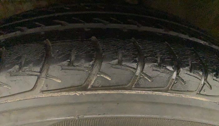2016 Maruti Celerio ZXI, Petrol, Manual, 22,765 km, Left Front Tyre Tread