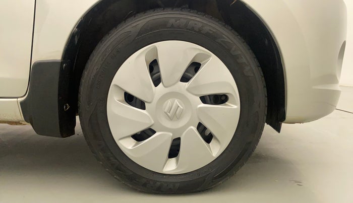 2016 Maruti Celerio ZXI, Petrol, Manual, 22,765 km, Right Front Wheel