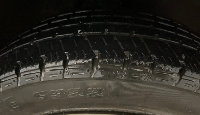 2019 Maruti Alto K10 VXI (O) AMT, Petrol, Automatic, 27,240 km, Right Front Tyre Tread