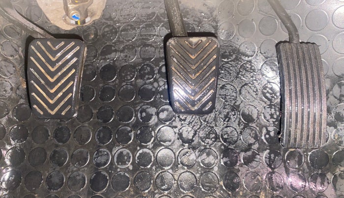 2018 Hyundai Eon ERA +, Petrol, Manual, 41,657 km, Pedals