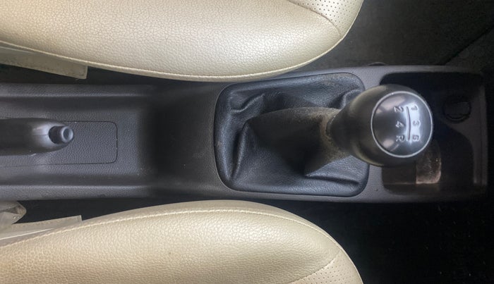 2018 Hyundai Eon ERA +, Petrol, Manual, 41,657 km, Gear Lever