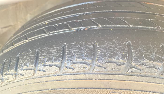2016 Hyundai Grand i10 SPORTZ 1.2 KAPPA VTVT, Petrol, Manual, 66,829 km, Right Front Tyre Tread