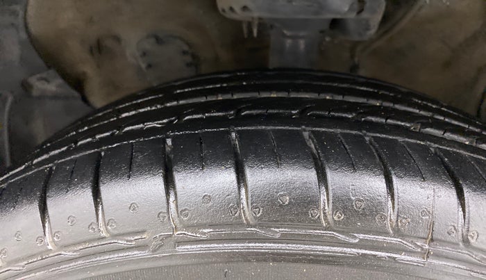 2021 KIA SELTOS HTK PLUS 1.5, Petrol, Manual, 31,348 km, Left Front Tyre Tread