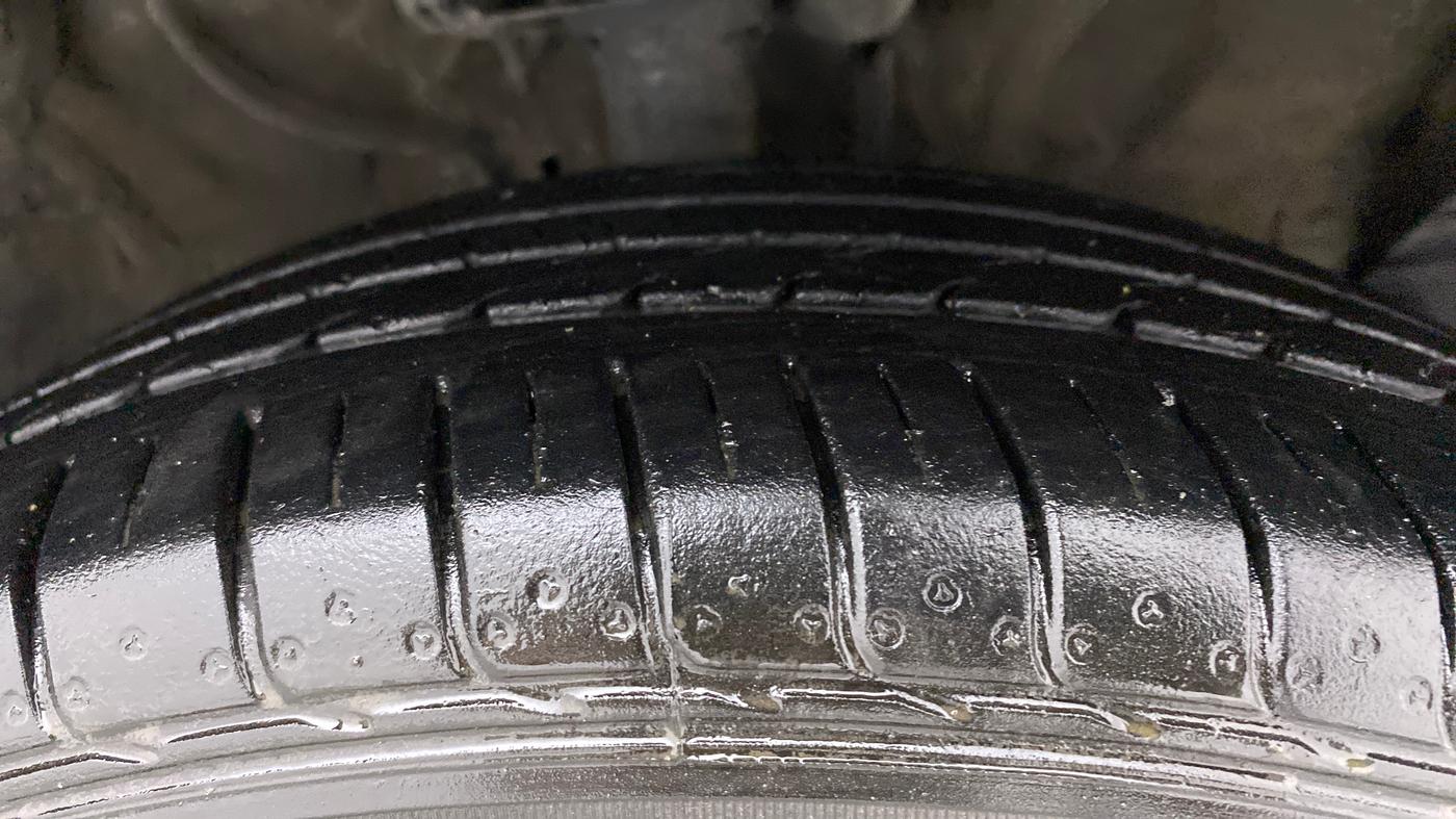 2021 KIA SELTOS HTK PLUS 1.5, Petrol, Manual, 31,348 km, Right Front Tyre Tread