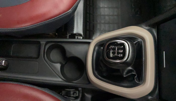 2015 Hyundai Xcent S 1.2, Petrol, Manual, 83,466 km, Gear Lever