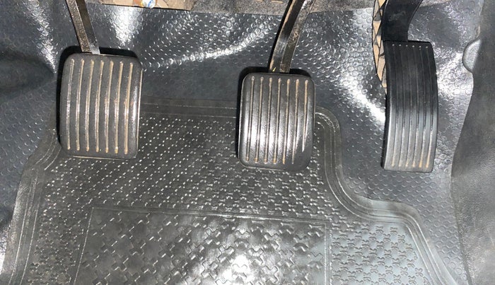 2015 Hyundai Xcent S 1.2, Petrol, Manual, 83,466 km, Pedals