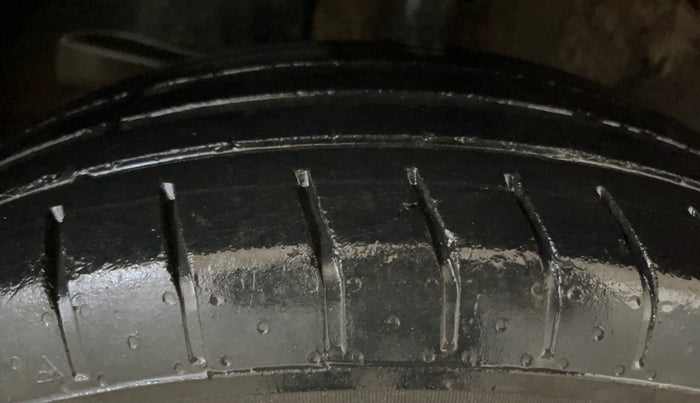 2022 Tata PUNCH PURE MT, CNG, Manual, 72,243 km, Right Rear Tyre Tread