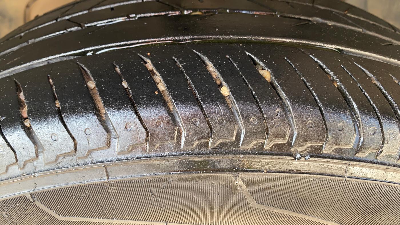 2019 Tata NEXON XM PETROL, Petrol, Manual, 97,966 km, Left Front Tyre Tread