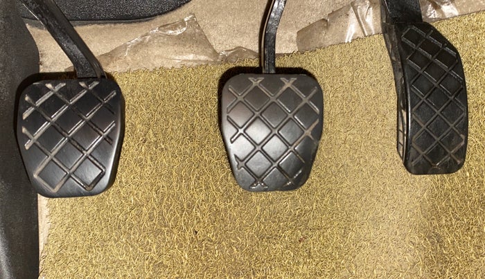 2018 Volkswagen Ameo HIGHLINE PLUS 1.5, Diesel, Manual, 83,336 km, Pedals