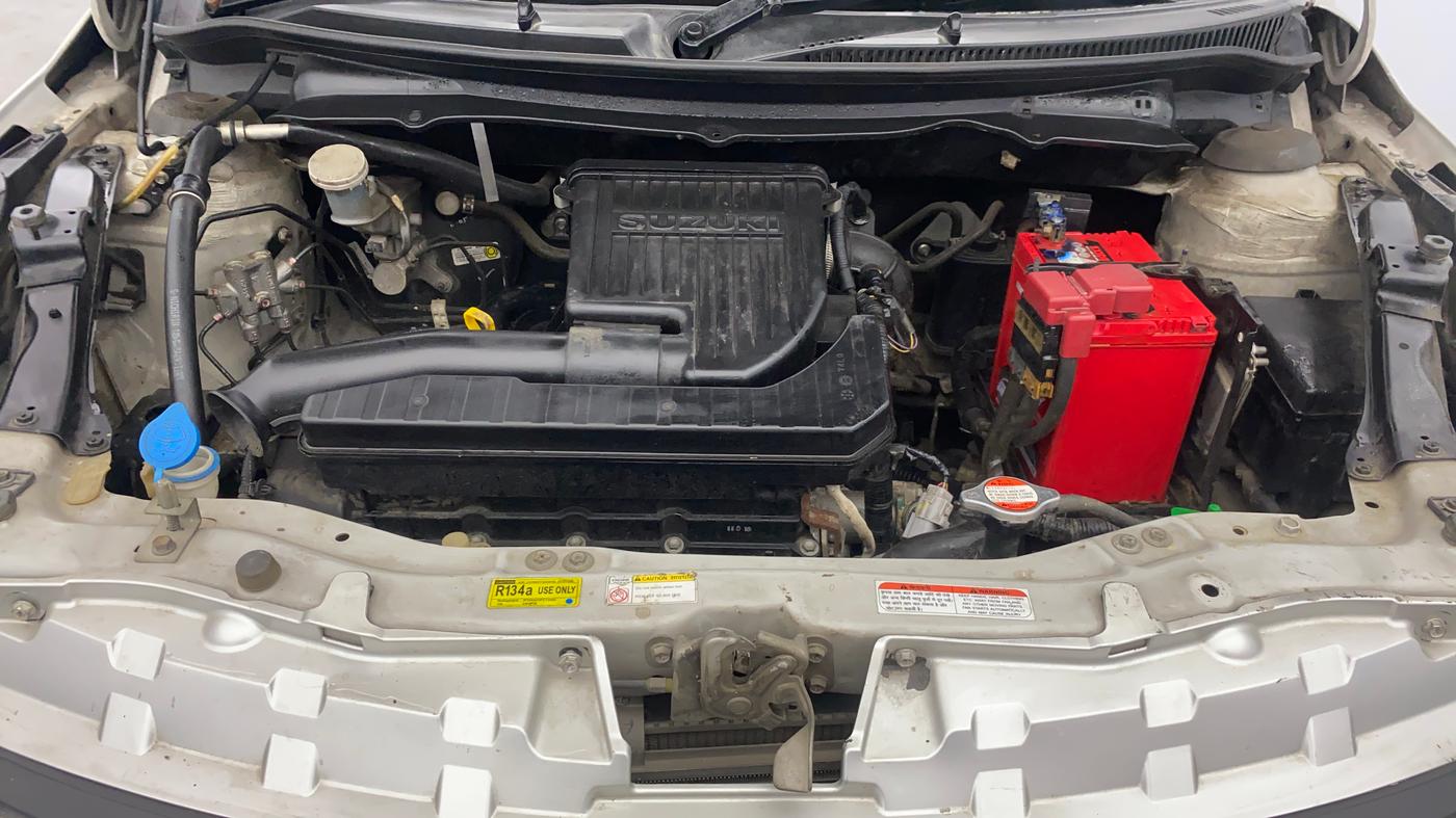 2016 Maruti Swift VXI, Petrol, Manual, 48,868 km, Engine View