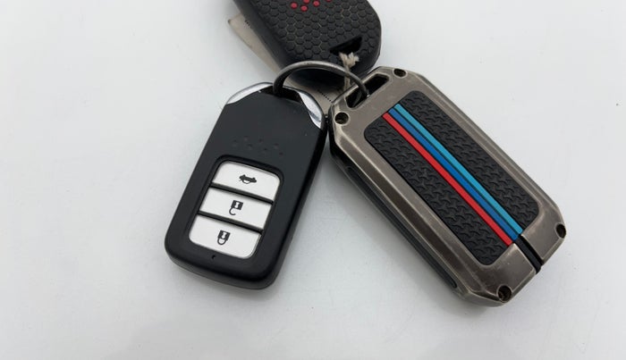 2017 Honda City 1.5L I-VTEC V MT, Petrol, Manual, 55,213 km, Key Close Up