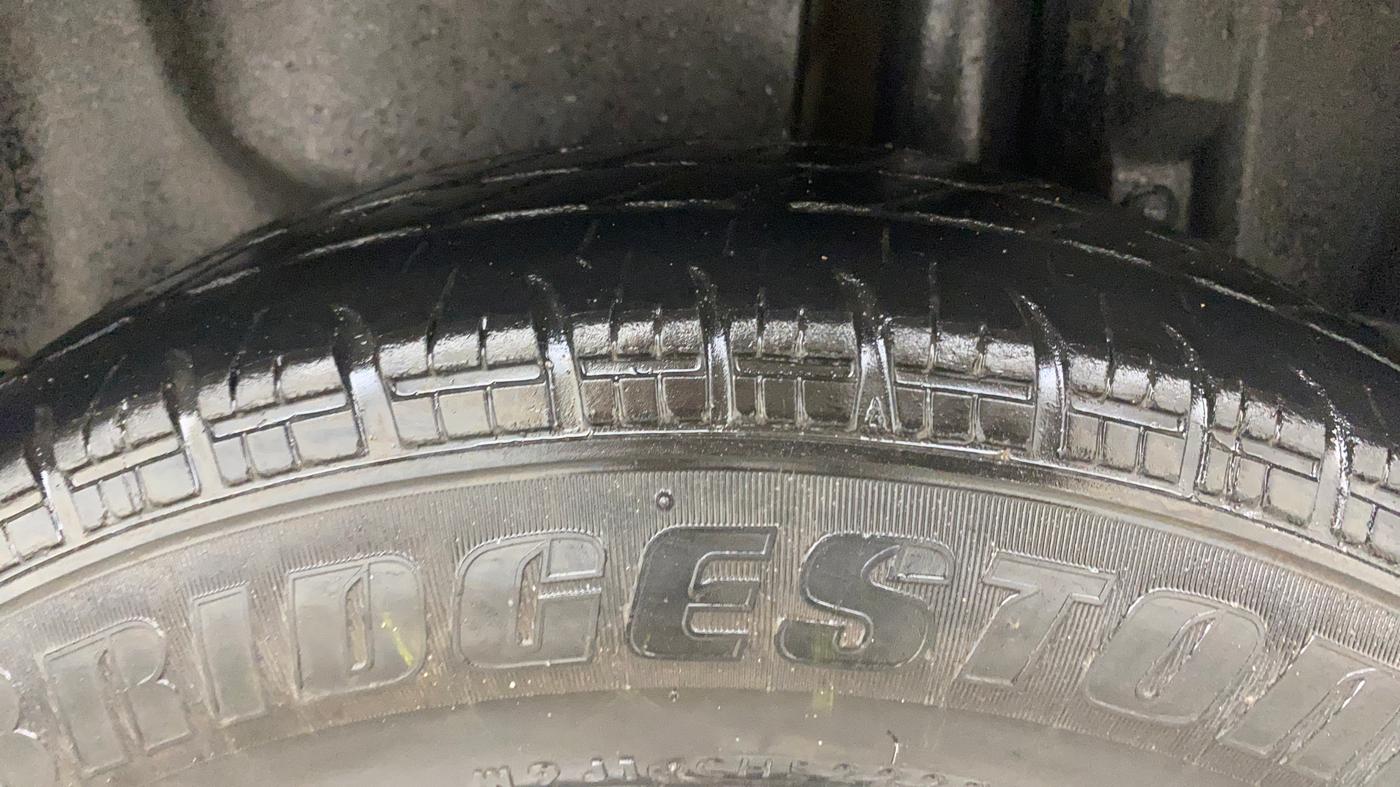 2016 Maruti Swift Dzire VDI, Diesel, Manual, 1,11,183 km, Left Rear Tyre Tread