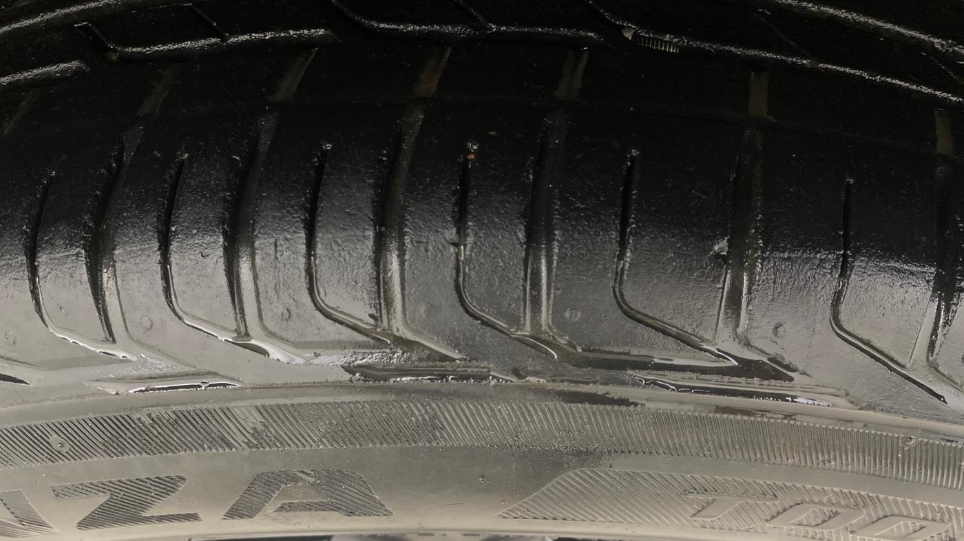2023 Tata NEXON XM PETROL, Petrol, Manual, 26,730 km, Right Front Tyre Tread