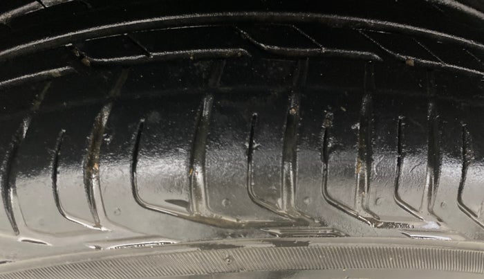 2023 Tata NEXON XM PETROL, Petrol, Manual, 26,730 km, Right Rear Tyre Tread