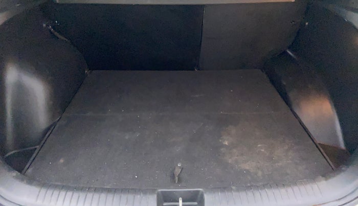 2016 Hyundai Creta 1.6 SX PLUS AUTO PETROL, Petrol, Automatic, 91,713 km, Boot Inside