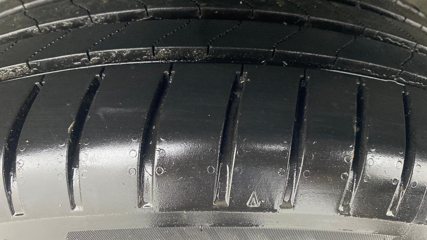 2021 MG HECTOR SHARP 1.5 PETROL CVT, Petrol, Automatic, 60,899 km, Left Rear Tyre Tread