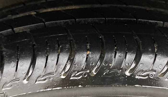 2015 Maruti Celerio ZXI, Petrol, Manual, 78,793 km, Right Rear Tyre Tread