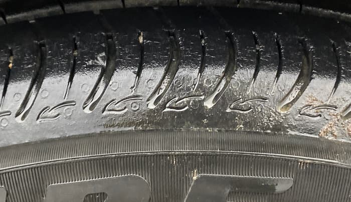 2015 Maruti Celerio ZXI, Petrol, Manual, 78,793 km, Right Front Tyre Tread