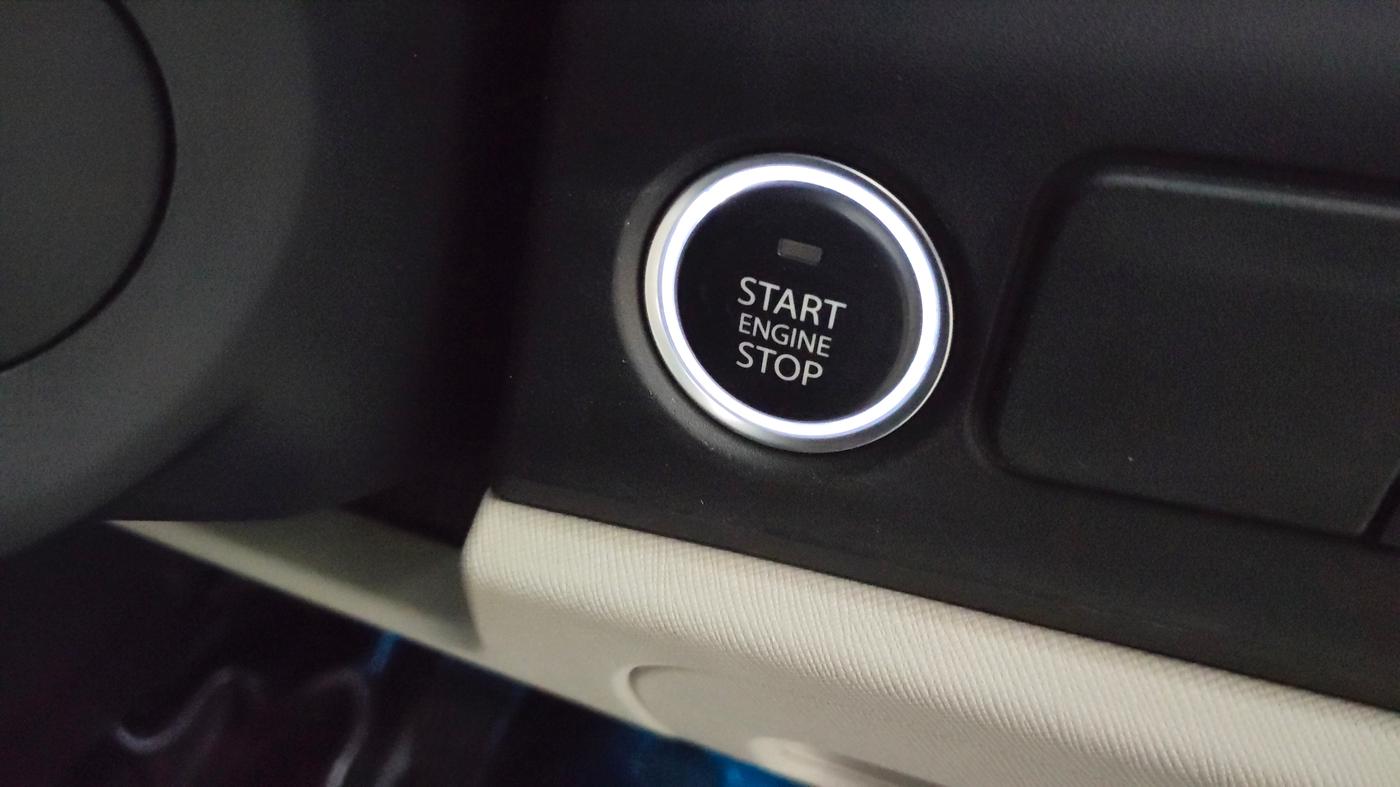 2023 Tata ALTROZ XZ PLUS PETROL, Petrol, Manual, 13,654 km, Keyless Start/ Stop Button