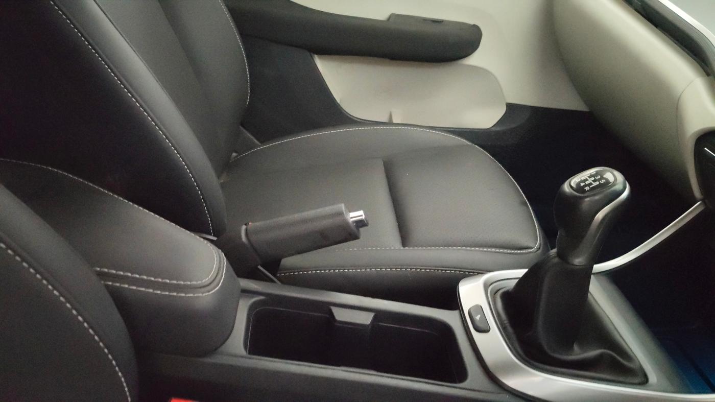 2023 Tata ALTROZ XZ PLUS PETROL, Petrol, Manual, 13,654 km, Gear Lever