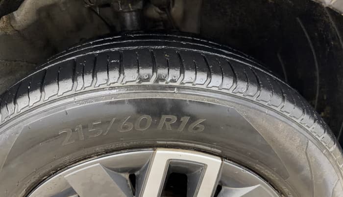 2022 Hyundai VENUE S (O) 1.0 TURBO IMT, Petrol, Manual, 38,837 km, Right Front Tyre Tread