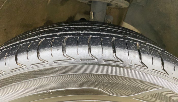 2021 Maruti Dzire VXI AMT, Petrol, Automatic, 49,580 km, Right Front Tyre Tread